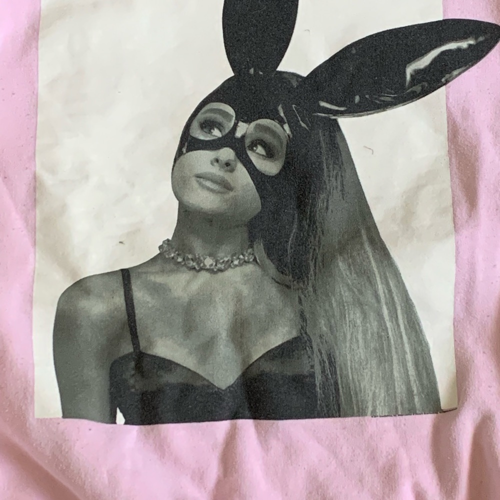 Ariana grande Dangerous woman tour crewneck